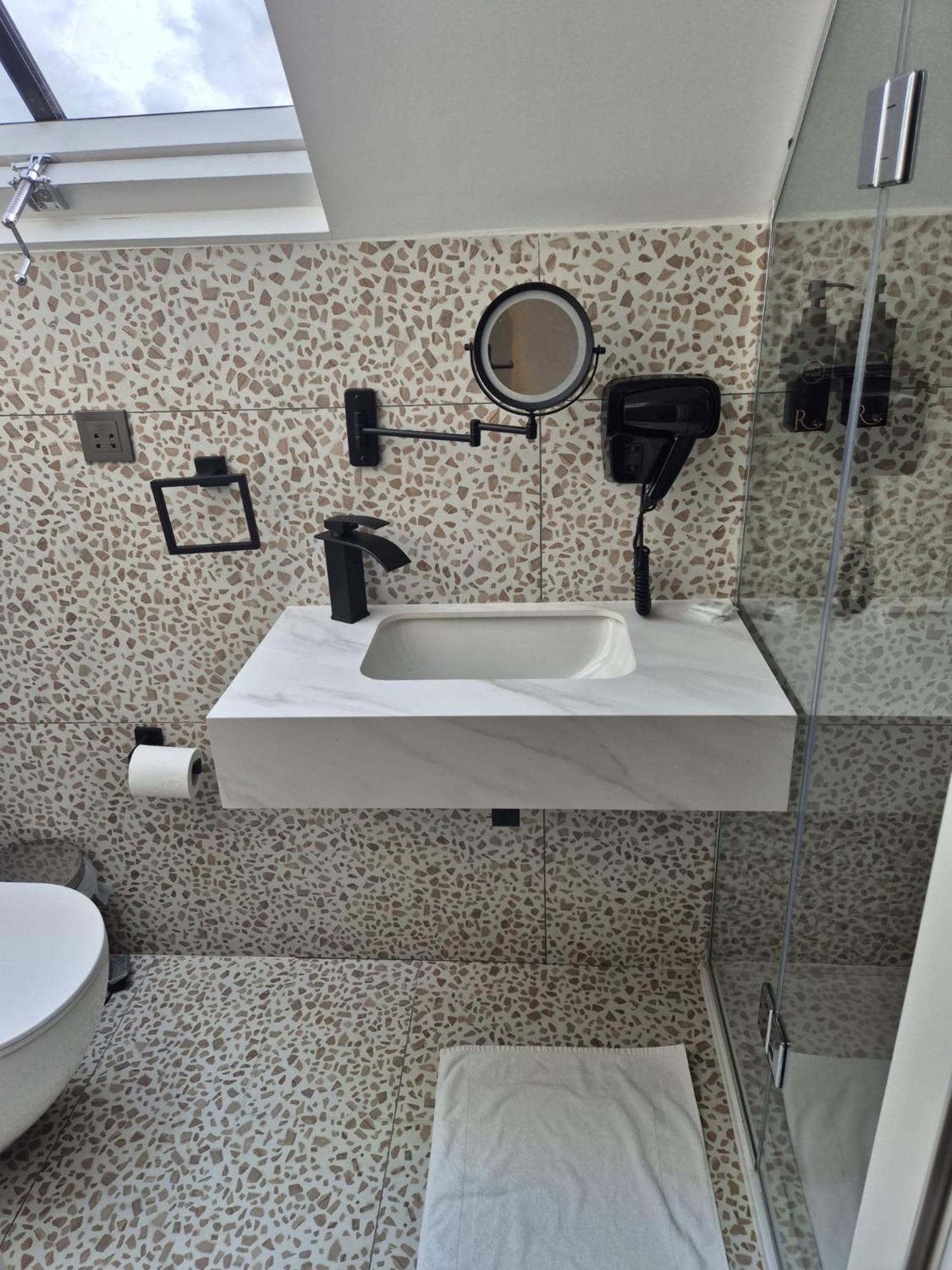 Rosemay Hotel Near London Heathrow Airport Hayes  Zewnętrze zdjęcie